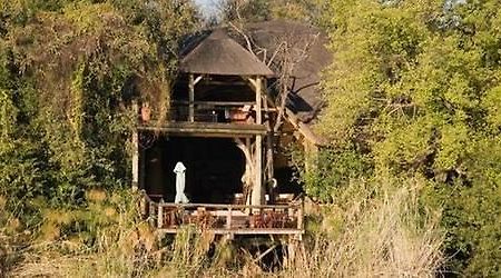 Lianshulu Lodge Muneambuanas Zewnętrze zdjęcie